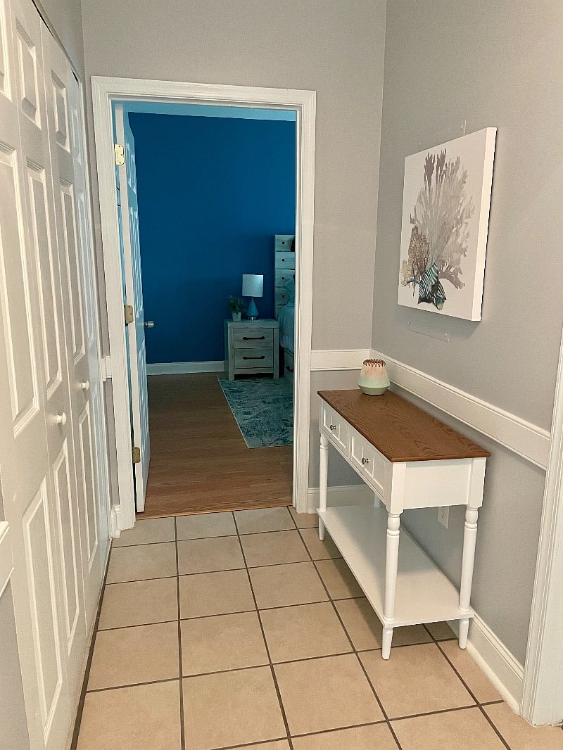 Hallway
Washer/Dryer