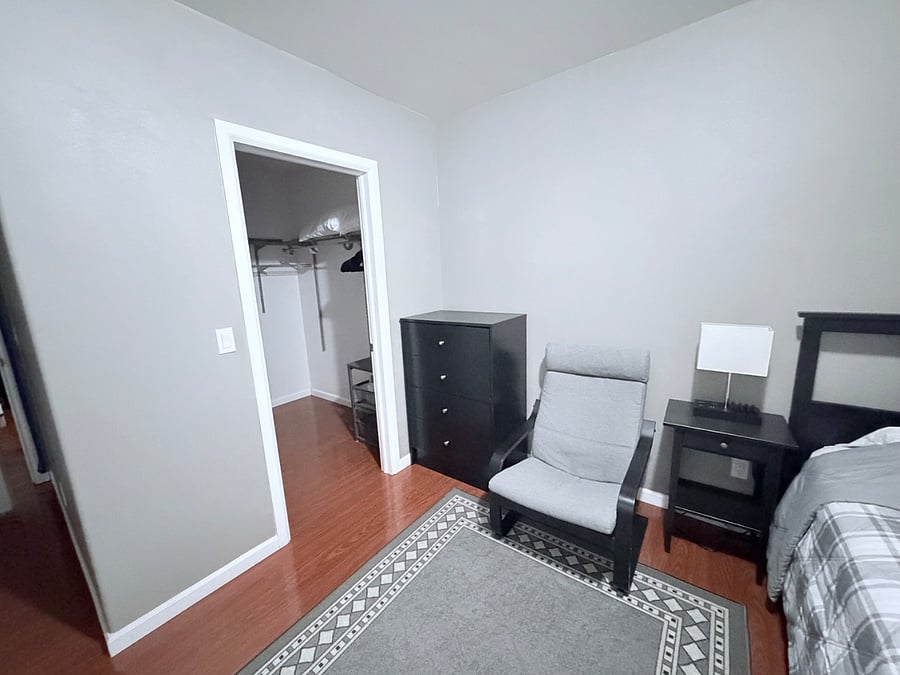 Furnished Finder property 370883_1 photo 12