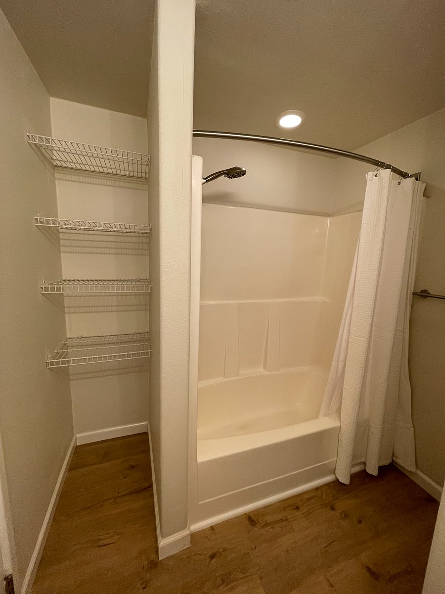 Furnished Finder property 370956_1 photo 15