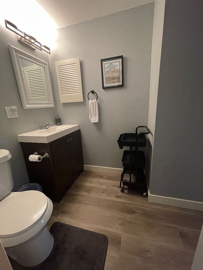 Bathroom for 2nd bedroom