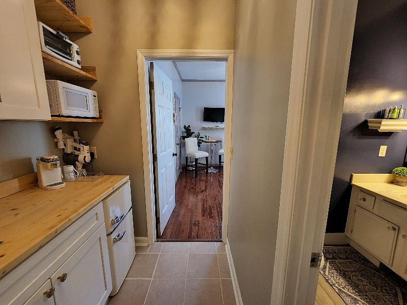 Furnished Finder property 371078_1 photo 5