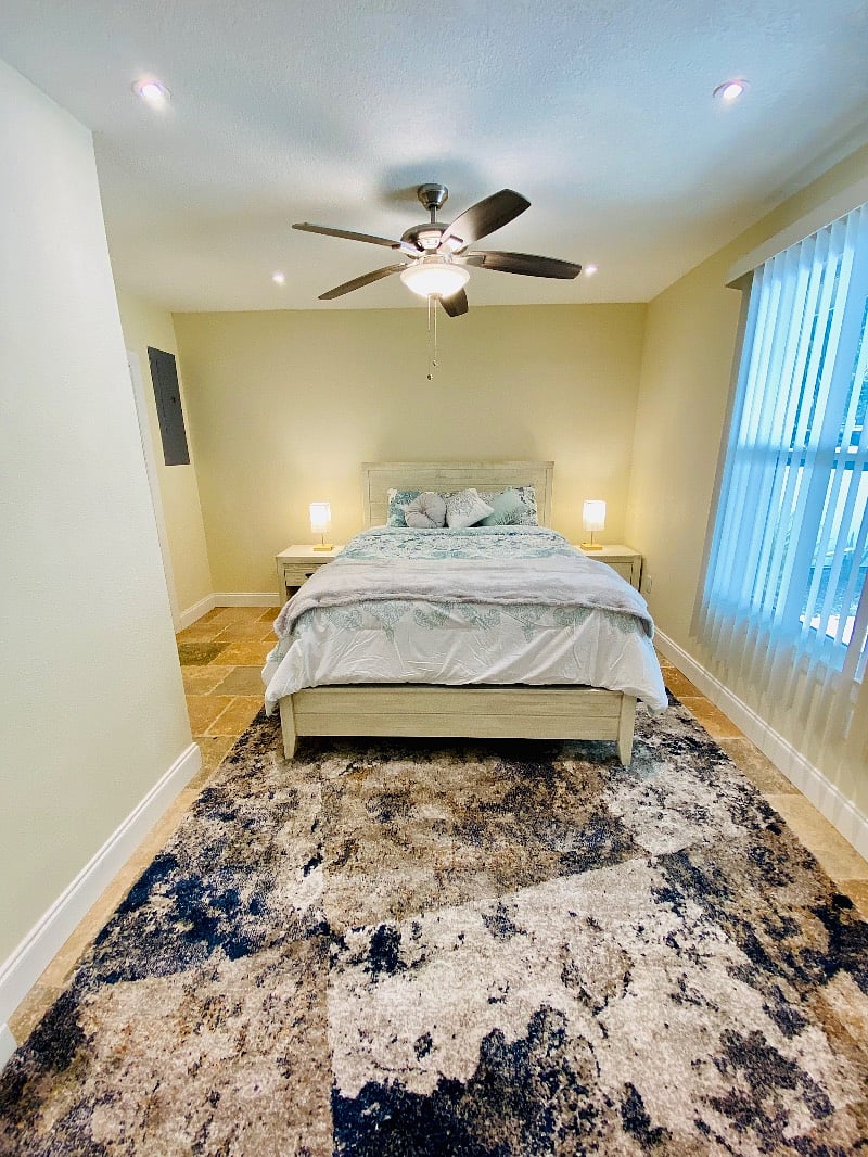 Queen size bed
