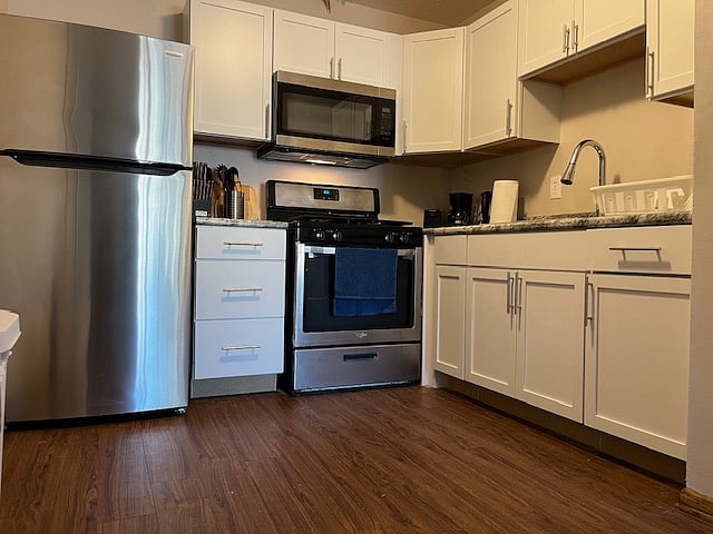 Furnished Finder property 371120_11 photo 10
