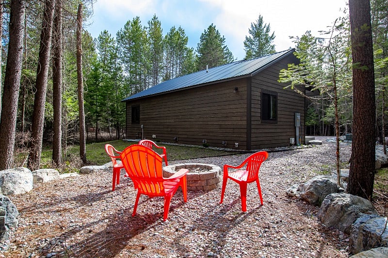 Gas fire pit area 