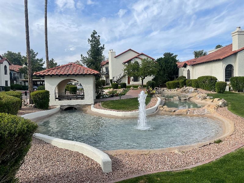 Beautifully Maintained Grounds