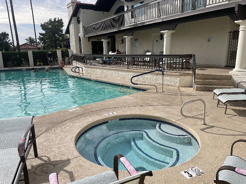 Heated Pool & Hot Tub
