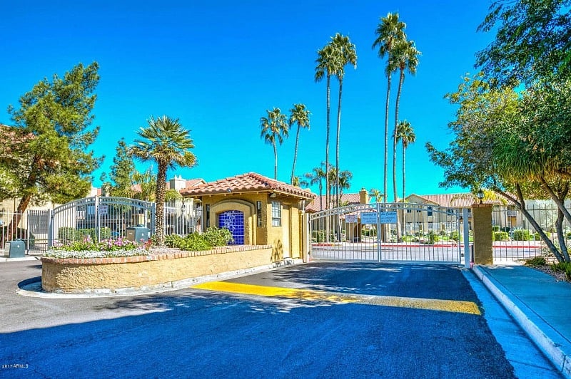 Gated / Keyed Community