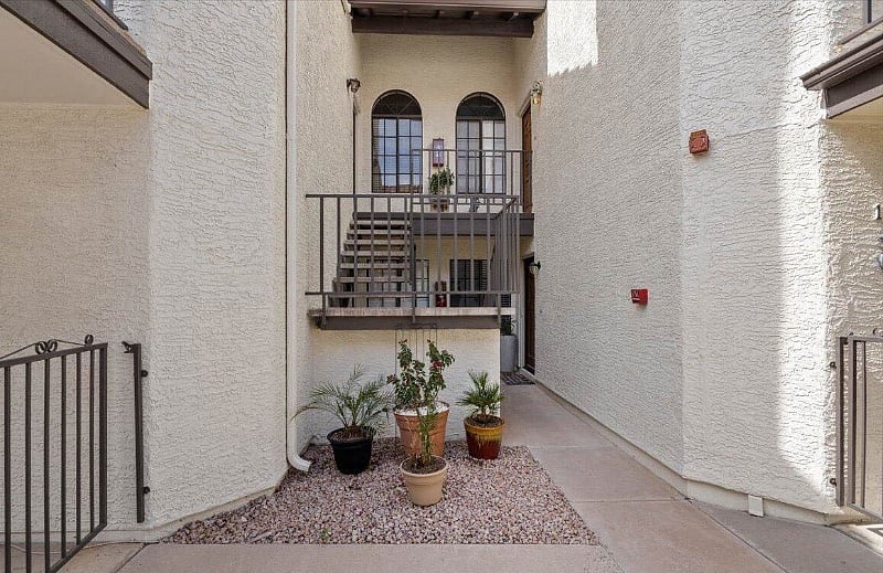 Inviting Entry Way