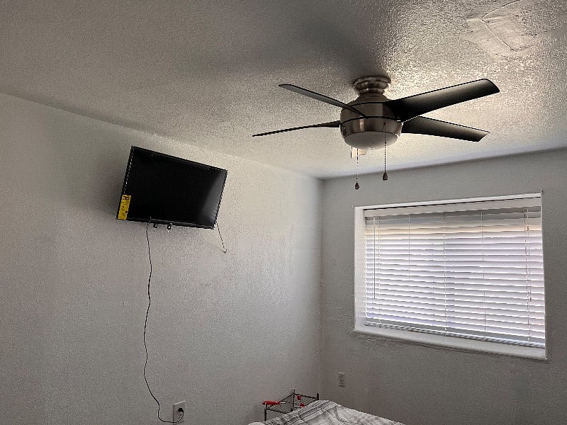 in-law unit room photo3