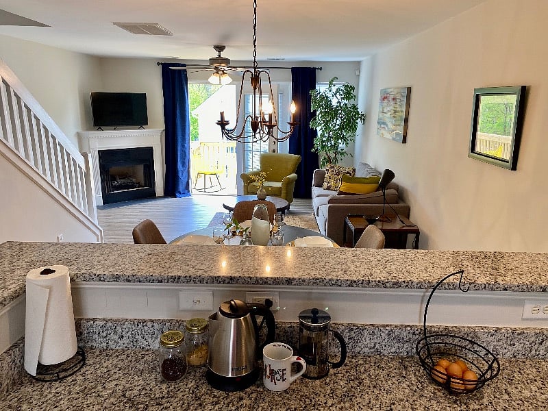 Furnished Finder property 371183_1 photo 3