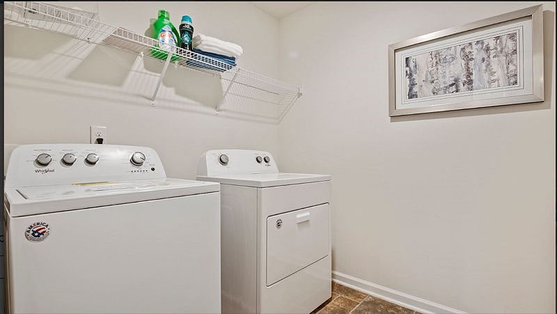 2nd Flr Laundry room