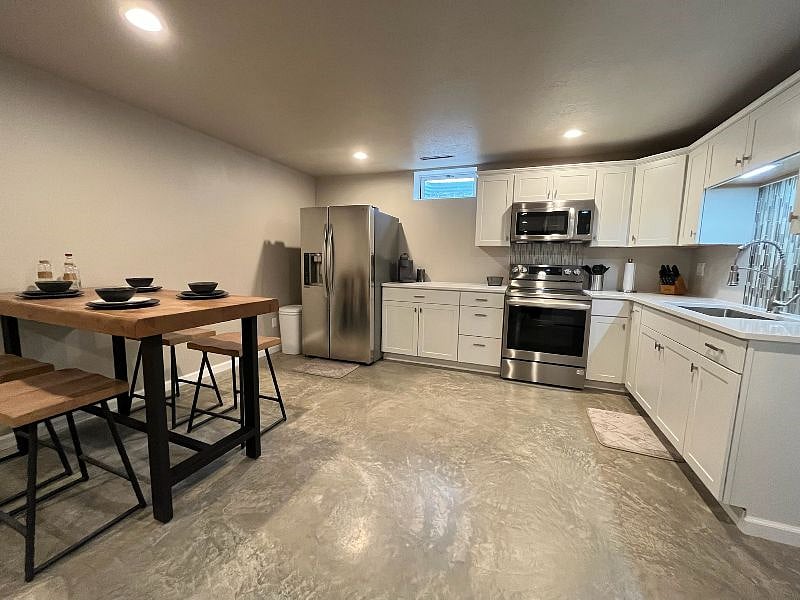 Furnished Finder property 371313_1 photo 8