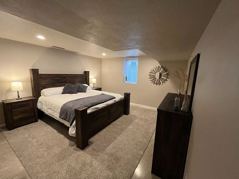 King size bed