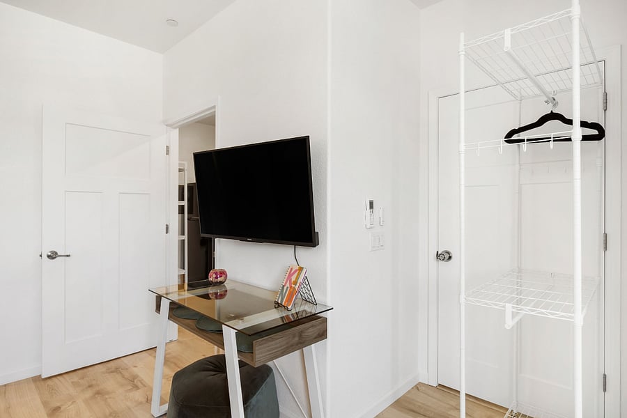 Furnished Finder property 371329_1 photo 8