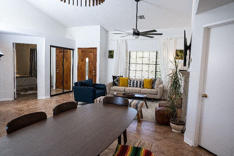 Furnished Finder property 371333_1 photo 4