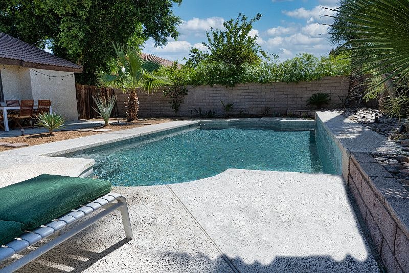 Furnished Finder property 371333_1 photo 12