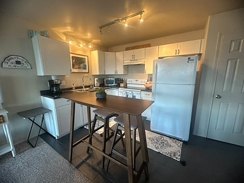 Furnished Finder property 371338_1 photo 12