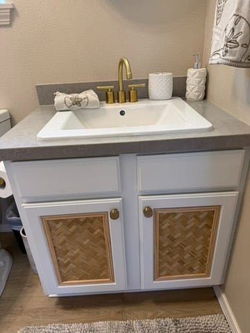 Renovated bathroom, supercute island vibes!