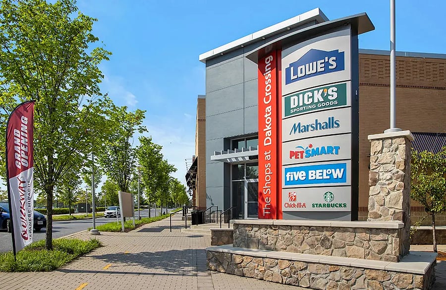 Dakota Shopping Center 1