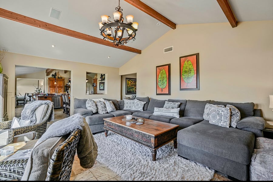 Family room with a large TV & TV services.