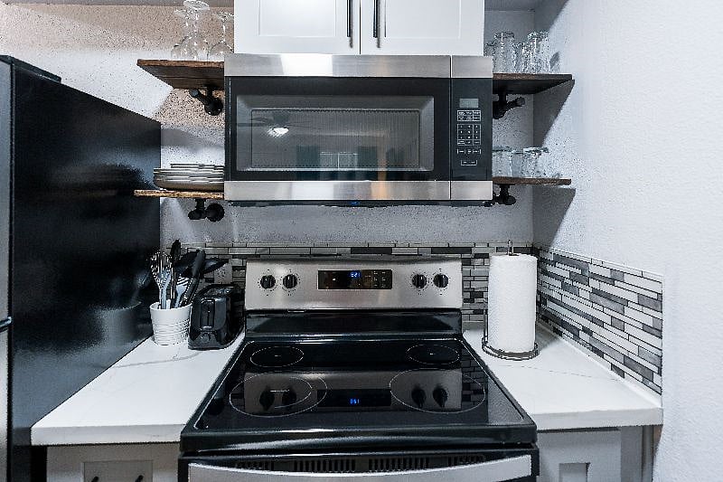 Furnished Finder property 371380_1 photo 17