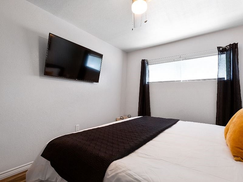 Furnished Finder property 371380_2 photo 24