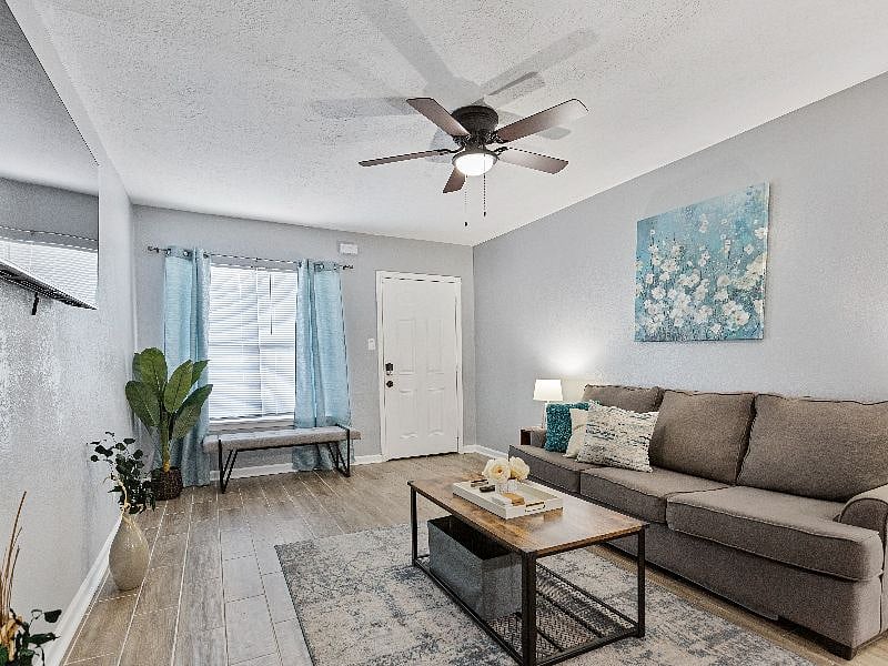 Furnished Finder property 371380_4 photo 6
