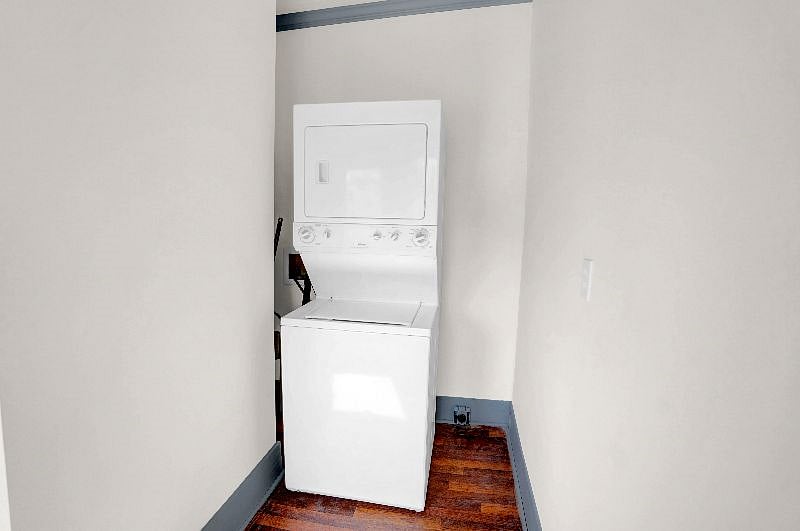 Furnished Finder property 371500_1 photo 14