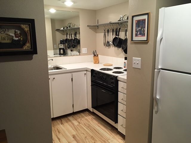 Furnished Finder property 371513_1 photo 4