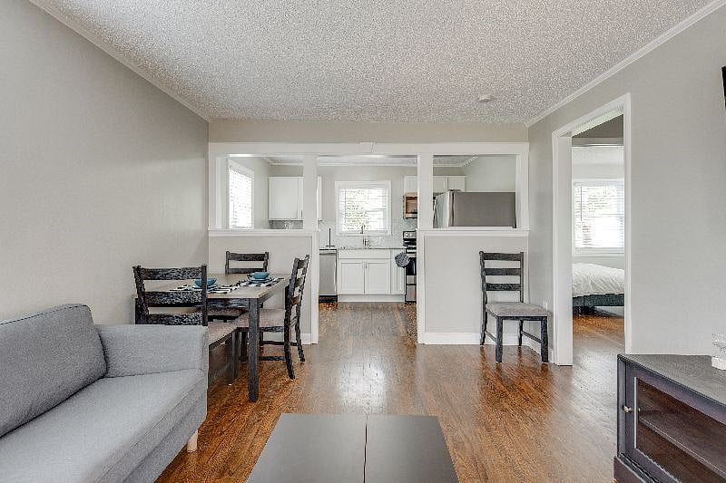 Furnished Finder property 371521_1 photo 9