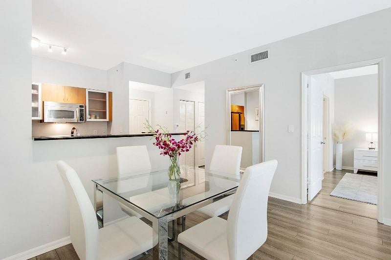 Furnished Finder property 371565_1 photo 7