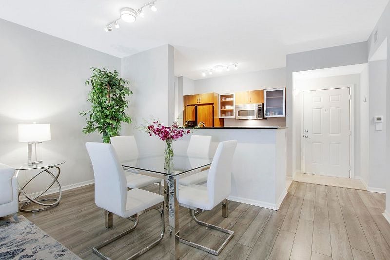 Furnished Finder property 371565_1 photo 8