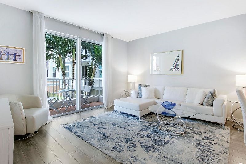 Furnished Finder property 371565_1 photo 3