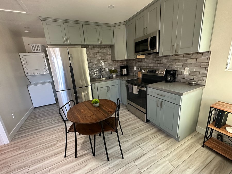 Furnished Finder property 371587_3 photo 9