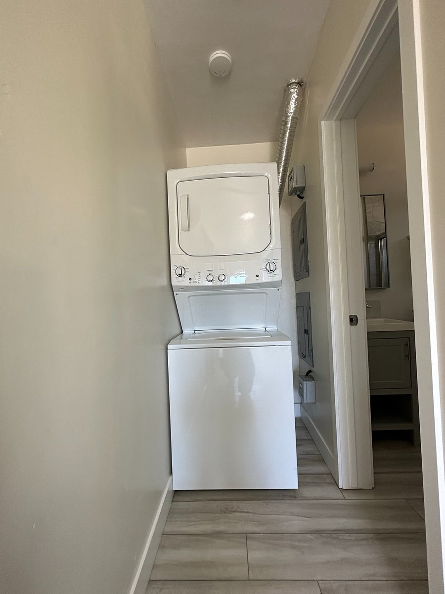 Furnished Finder property 371587_3 photo 11