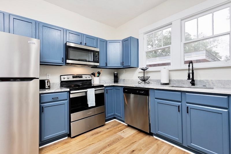 Furnished Finder property 371635_1 photo 8