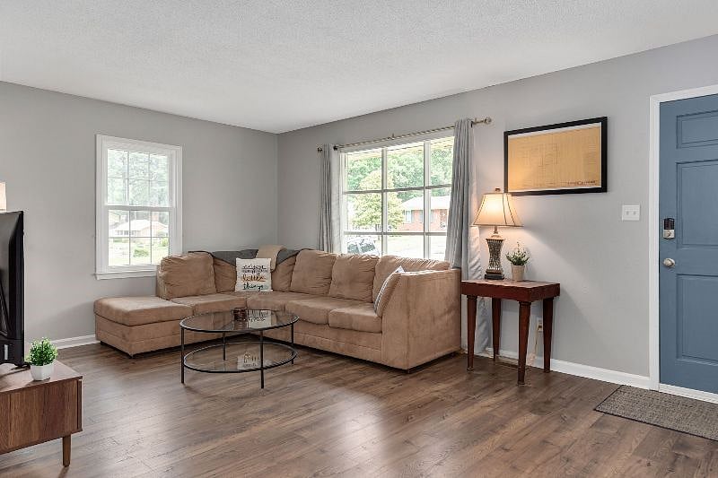 Furnished Finder property 371683_1 photo 6