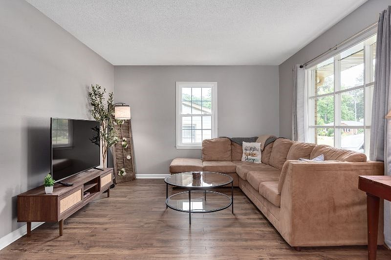 Furnished Finder property 371683_1 photo 5