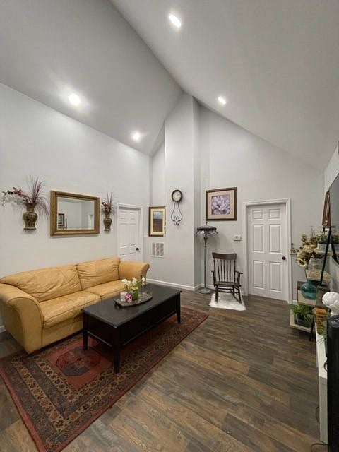Furnished Finder property 371693_3 photo 12