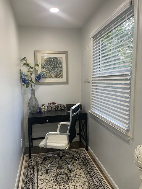 Furnished Finder property 371693_5 photo 4