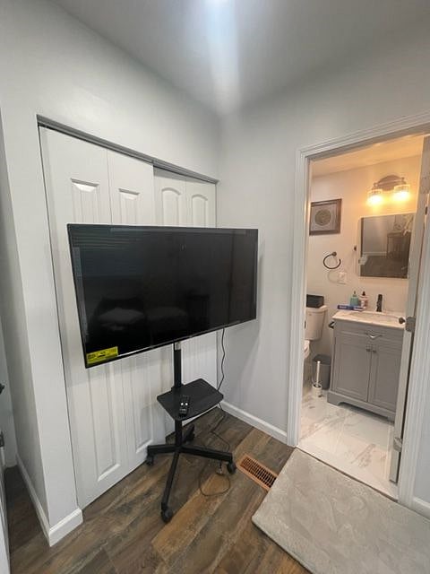 Furnished Finder property 371693_5 photo 9