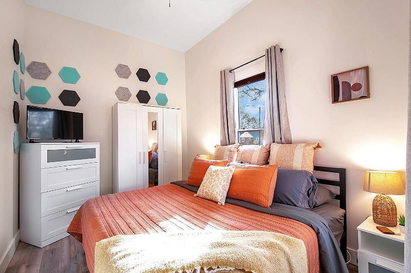 Abode I Bedroom with King Bed and Smart TV