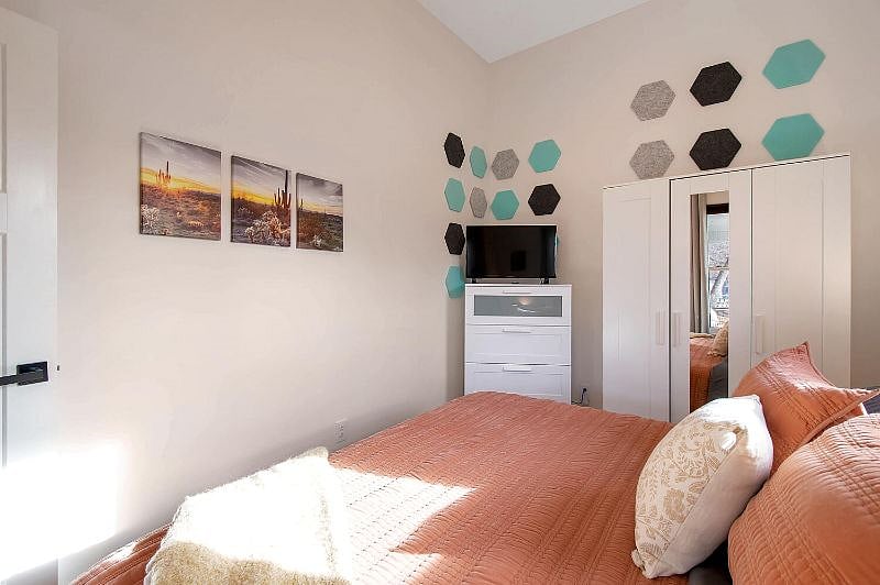Abode I Bedroom with King Bed and Smart TV