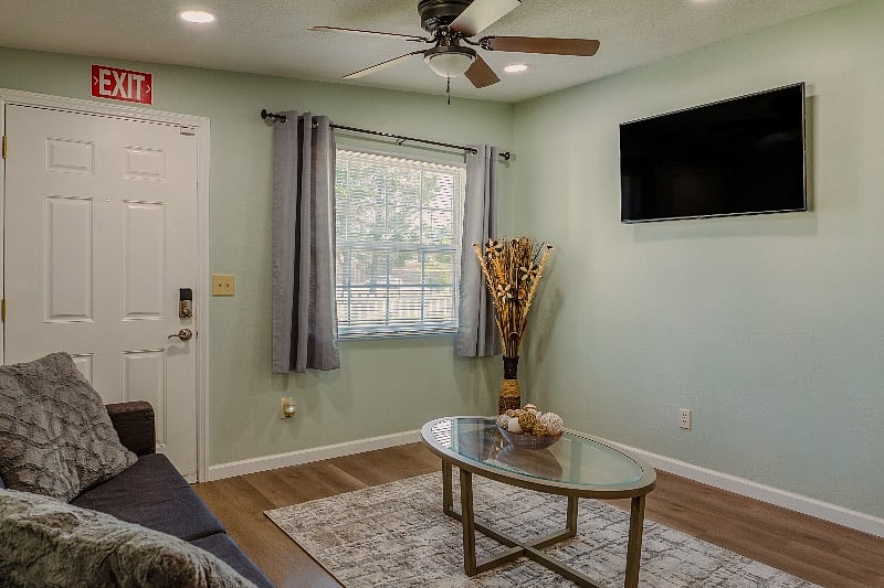 Furnished Finder property 371782_2 photo 25