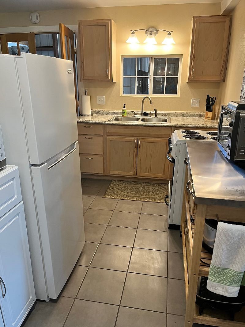 Furnished Finder property 371879_1 photo 4