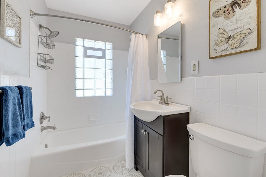 Main floor bathroom