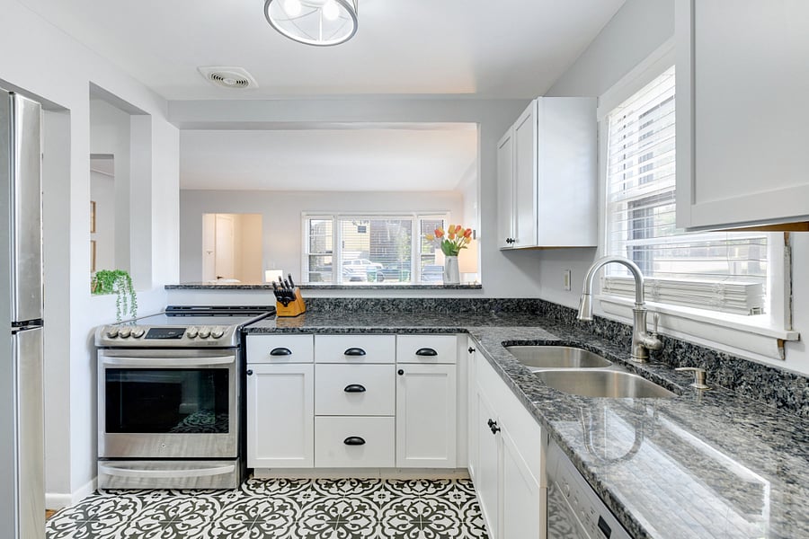Furnished Finder property 371882_8 photo 10