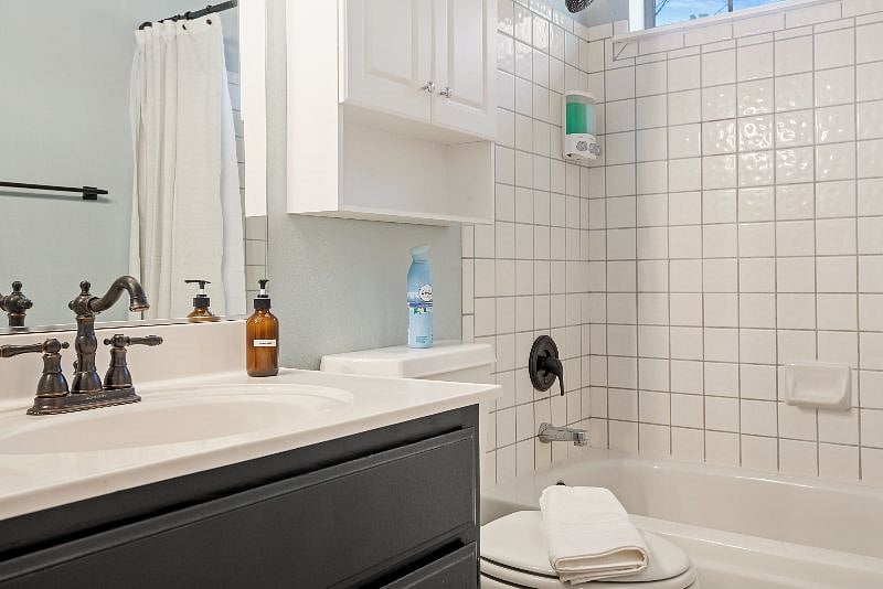 Furnished Finder property 371902_1 photo 15