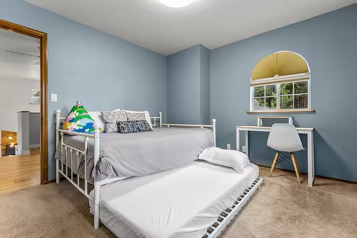 Furnished Finder property 371902_1 photo 21