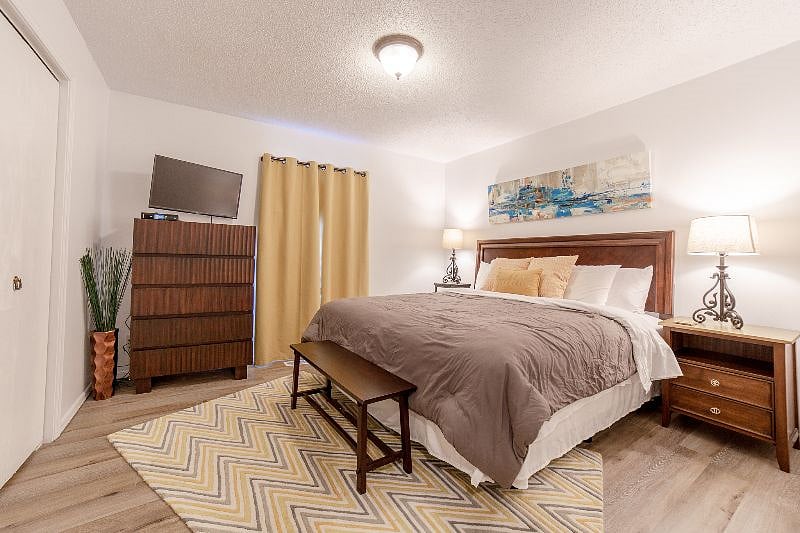Furnished Finder property 372022_2 photo 3